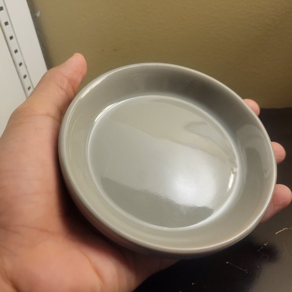 Garden Treasures 4.53-in Gray Ceramic Plant Saucer - Picture 9 of 9